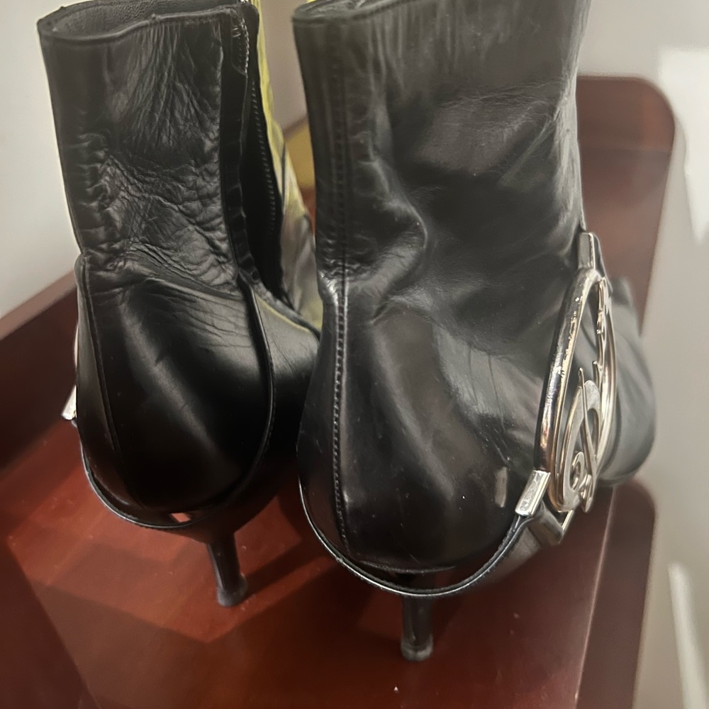 Dior Black Boots with Silver Logo Detail - Picture 5 of 8